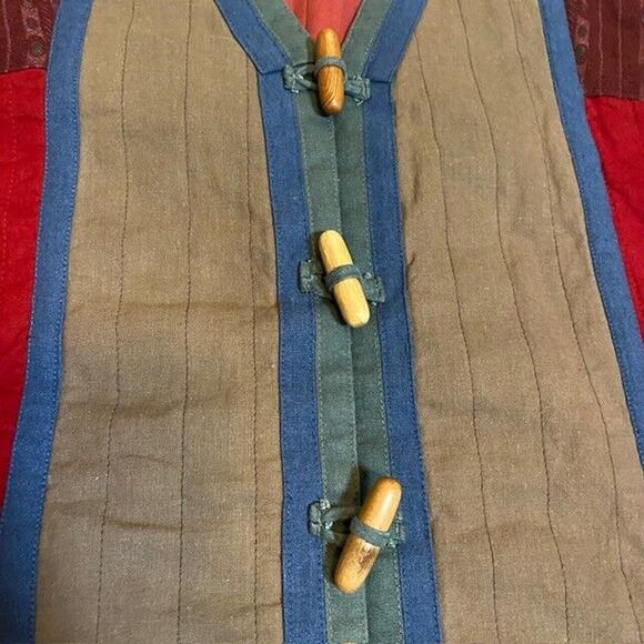 Quilted Womens Blanket Jacket Coat Wood Buttons Red Multicolor Vneck Collarless - Picture 4 of 11